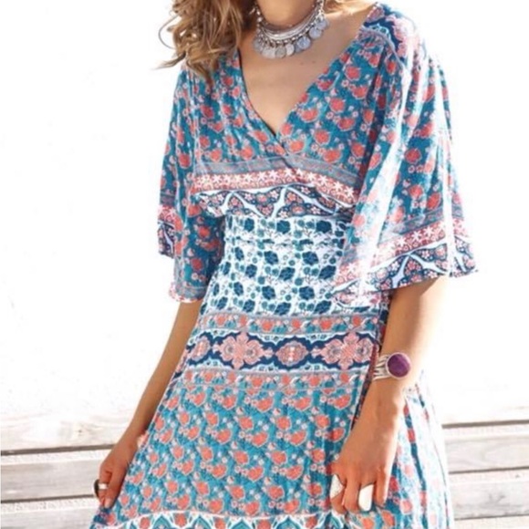 HOUSE OF SKYE HOTEL CALYPSO PARADISE WRAP DRESS NWT MEDIUM - Picture 2 of 10